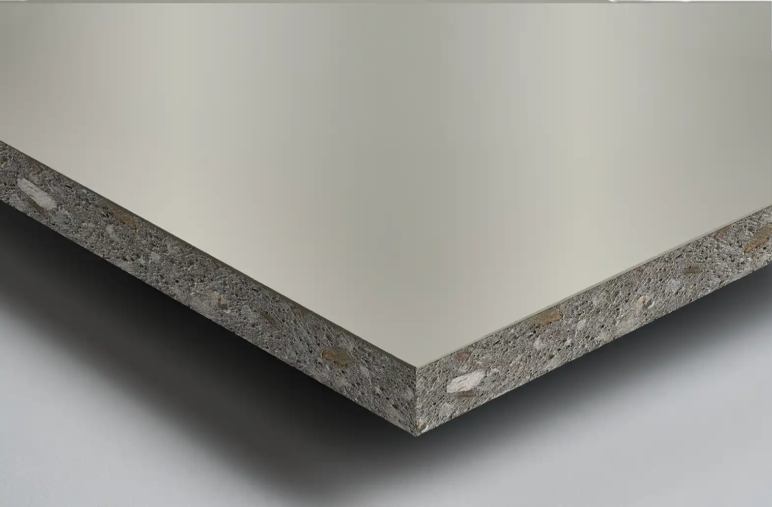 F04